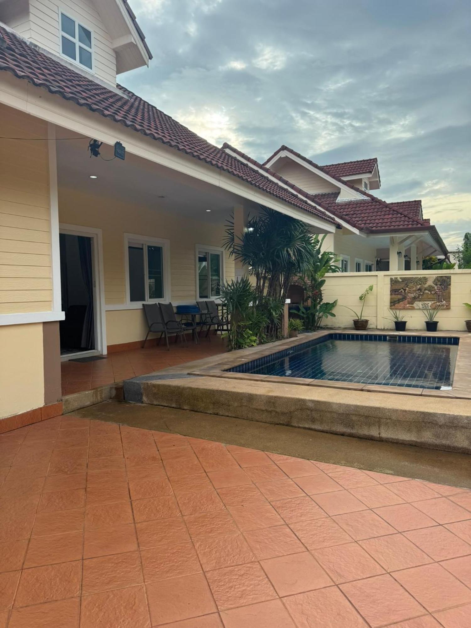 Relax Private Pool Villas - 4 Bedroom Villas Ao Nang Exterior photo